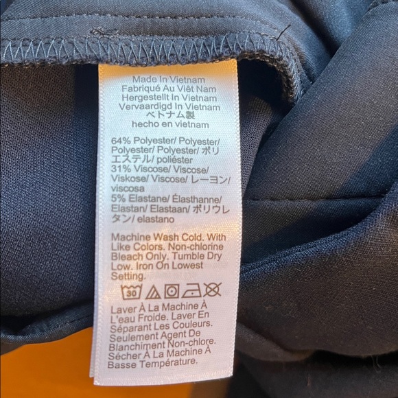 NWOT J. Crew | Sydney Wide Leg Crop Pants in Four Season Stretch | Navy | 8 - Picture 12 of 14